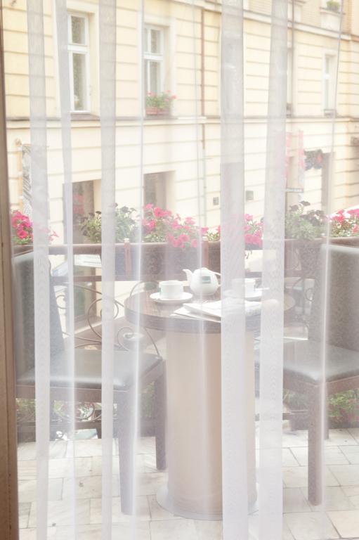 Deluxe Double Room with Balcony,1276977145:JPEG